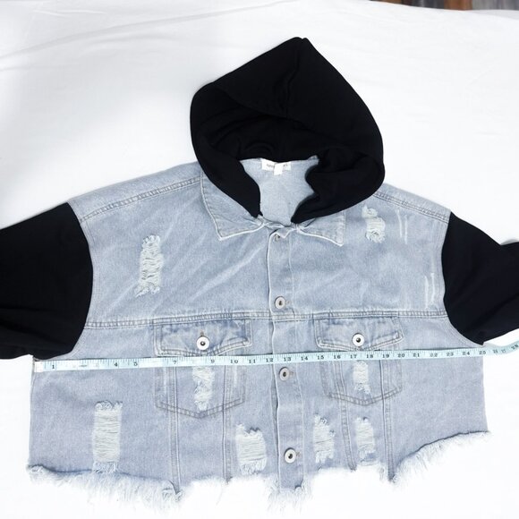 NWOT VICI Dance & Marvel Maxed Out Denim Contrast Removable Hooded Jacket Size M - Picture 5 of 9